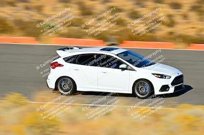 media/Nov-16-2024-Extreme Speed (Sat) [[6587d07cc4]]/Gold Group/Session 3 (The Bowl)/